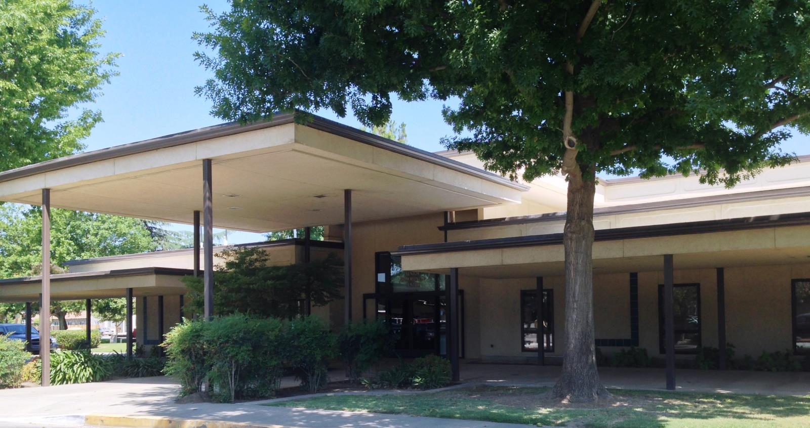 Tulare Senior Center from outside